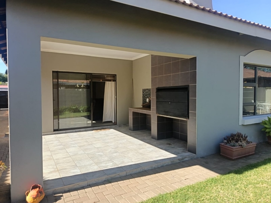 3 Bedroom Property for Sale in Hadison Park Northern Cape